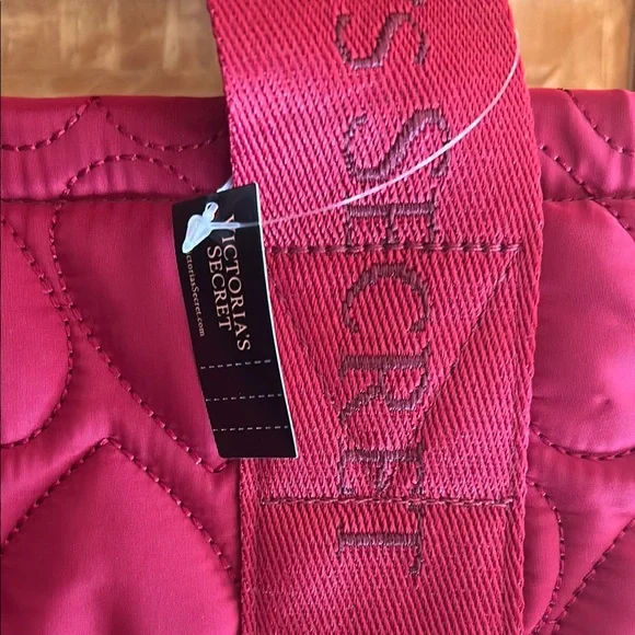 2 for 1 Victoria's Secret Red Quilted Tote Bag with Diamond Design - Picture 3 of 12